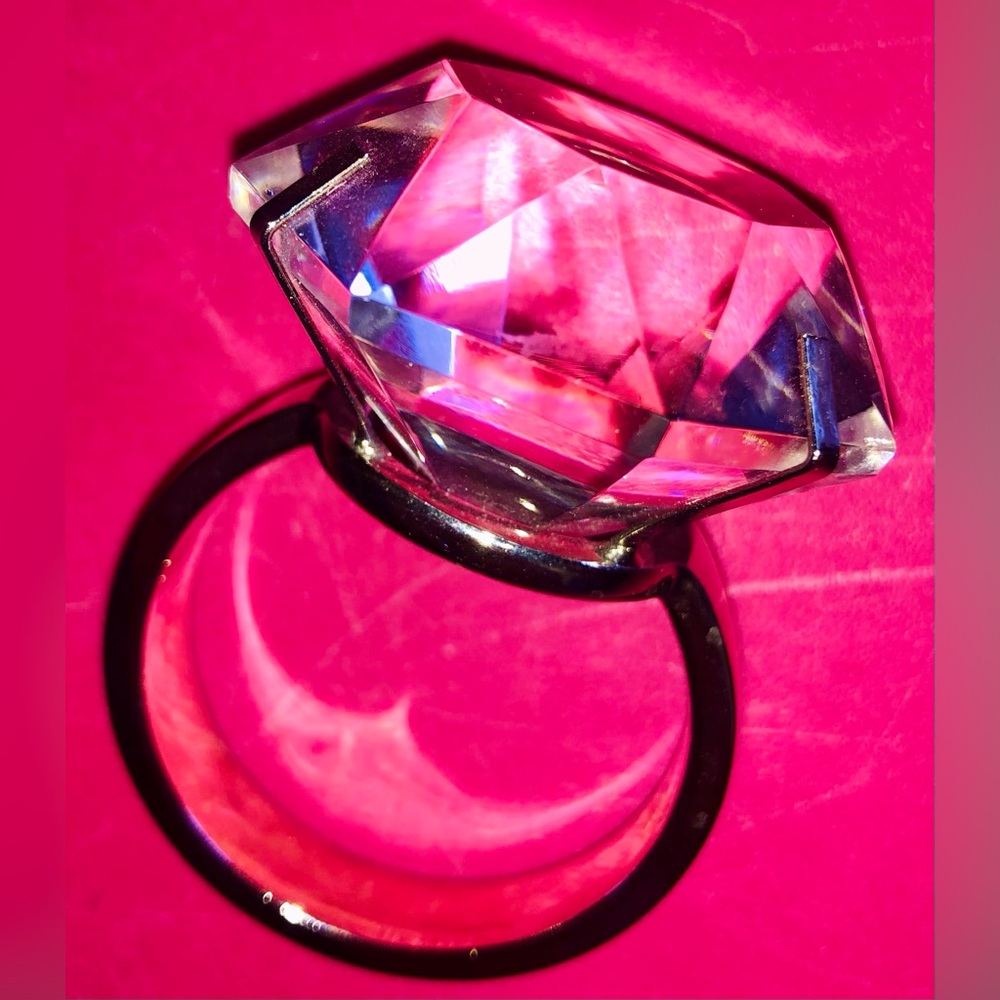 Giant Pink Crystal Napkin Ring Holder Women's Fashion Jewelry Kitchen Tableware